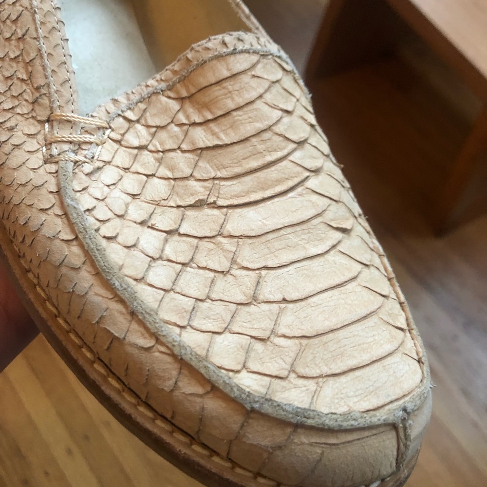 Stuart Weiztman Suede Print Loafers - image 8